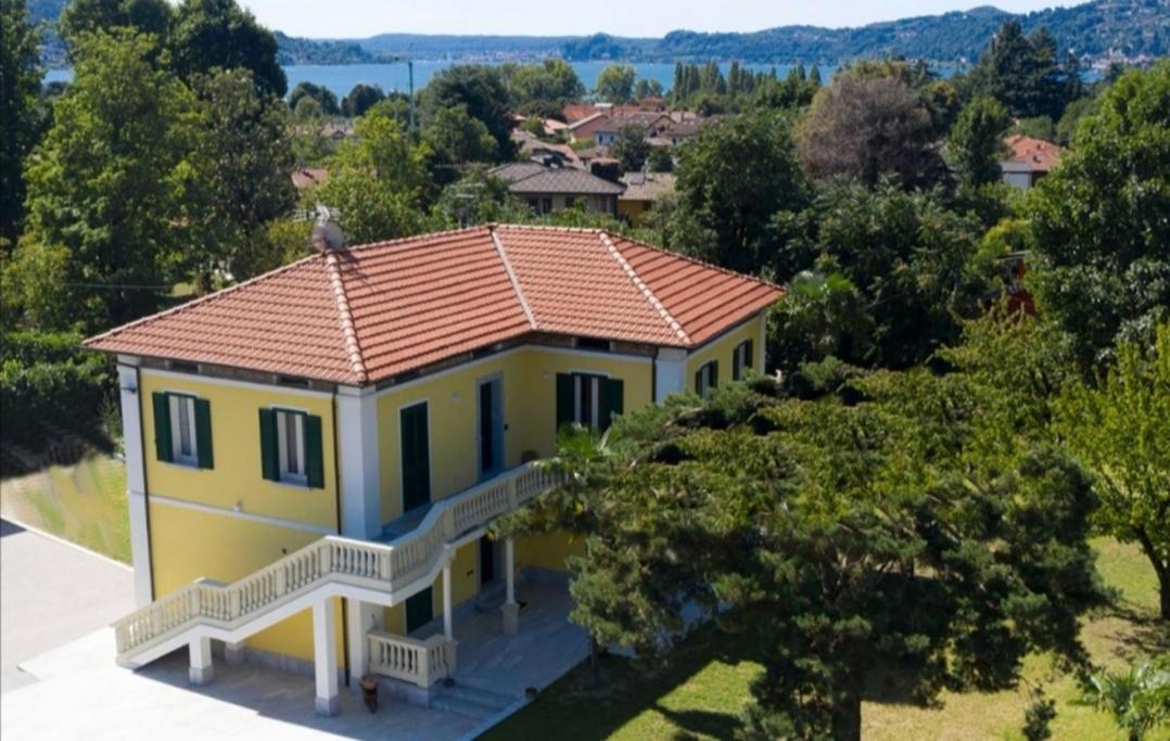 B&B Villa Preziosa Lago Maggiore Lesa Exterior photo