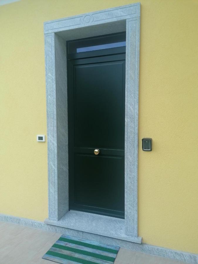 B&B Villa Preziosa Lago Maggiore Lesa Exterior photo