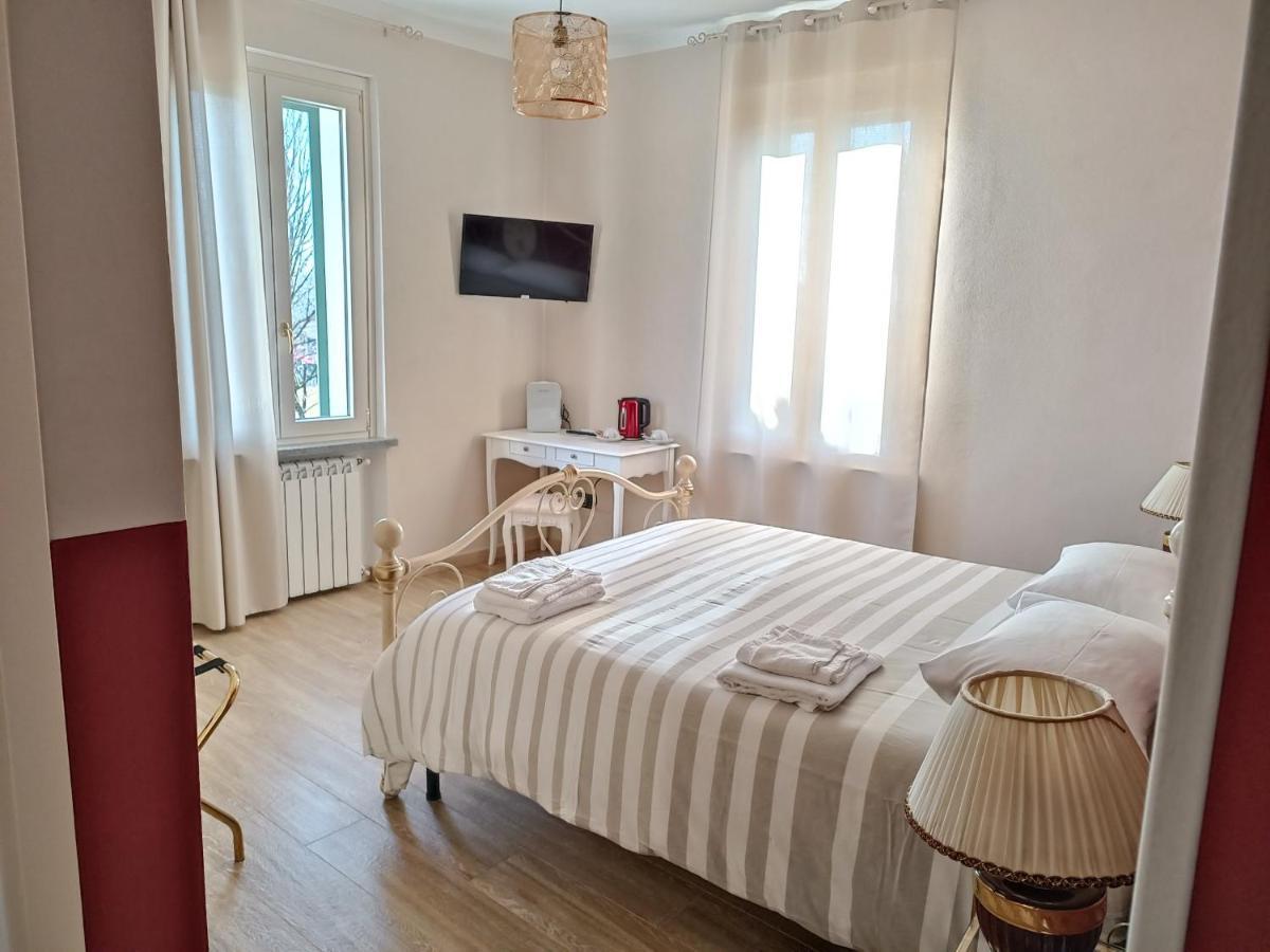 B&B Villa Preziosa Lago Maggiore Lesa Exterior photo