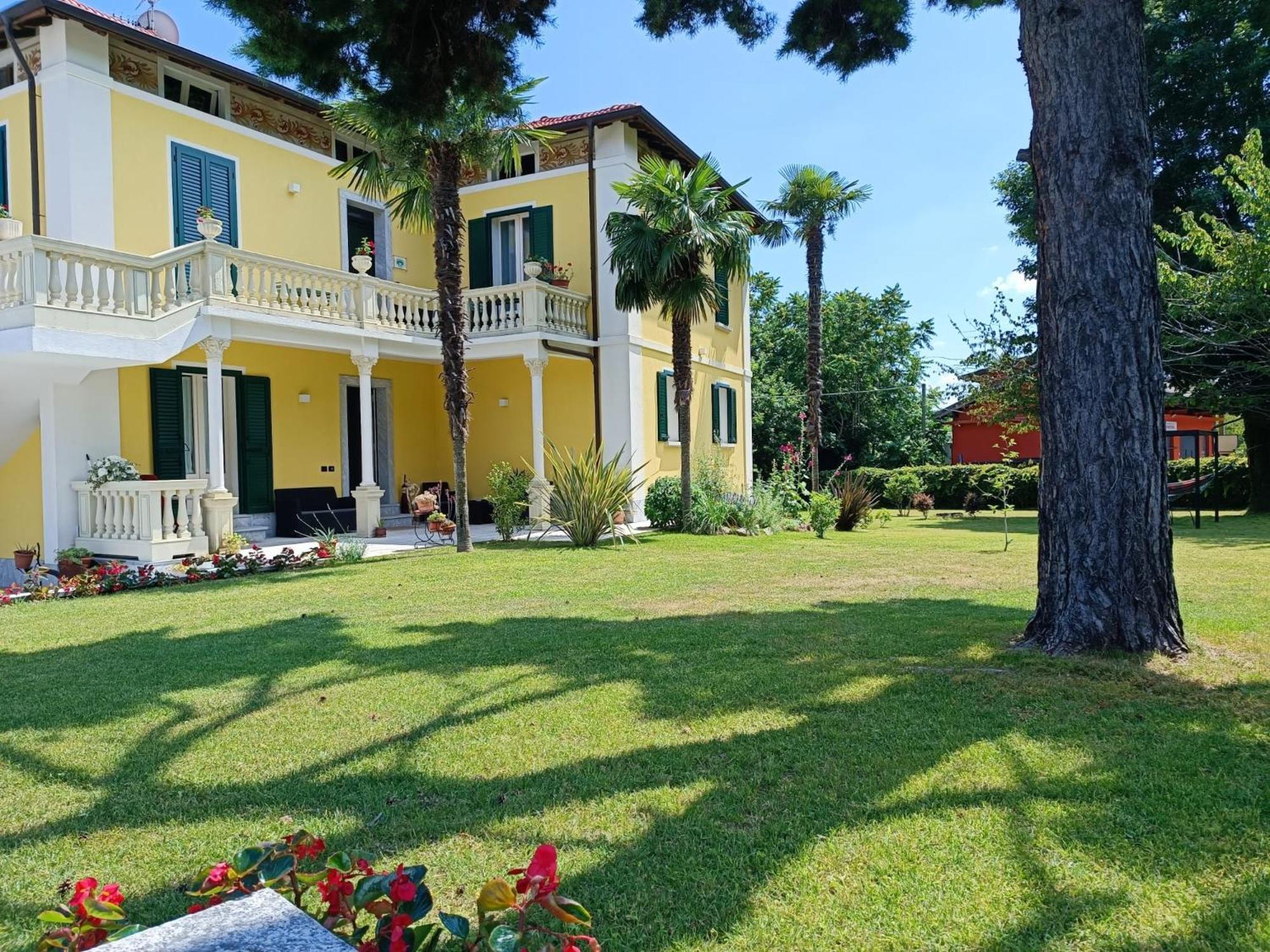 B&B Villa Preziosa Lago Maggiore Lesa Exterior photo