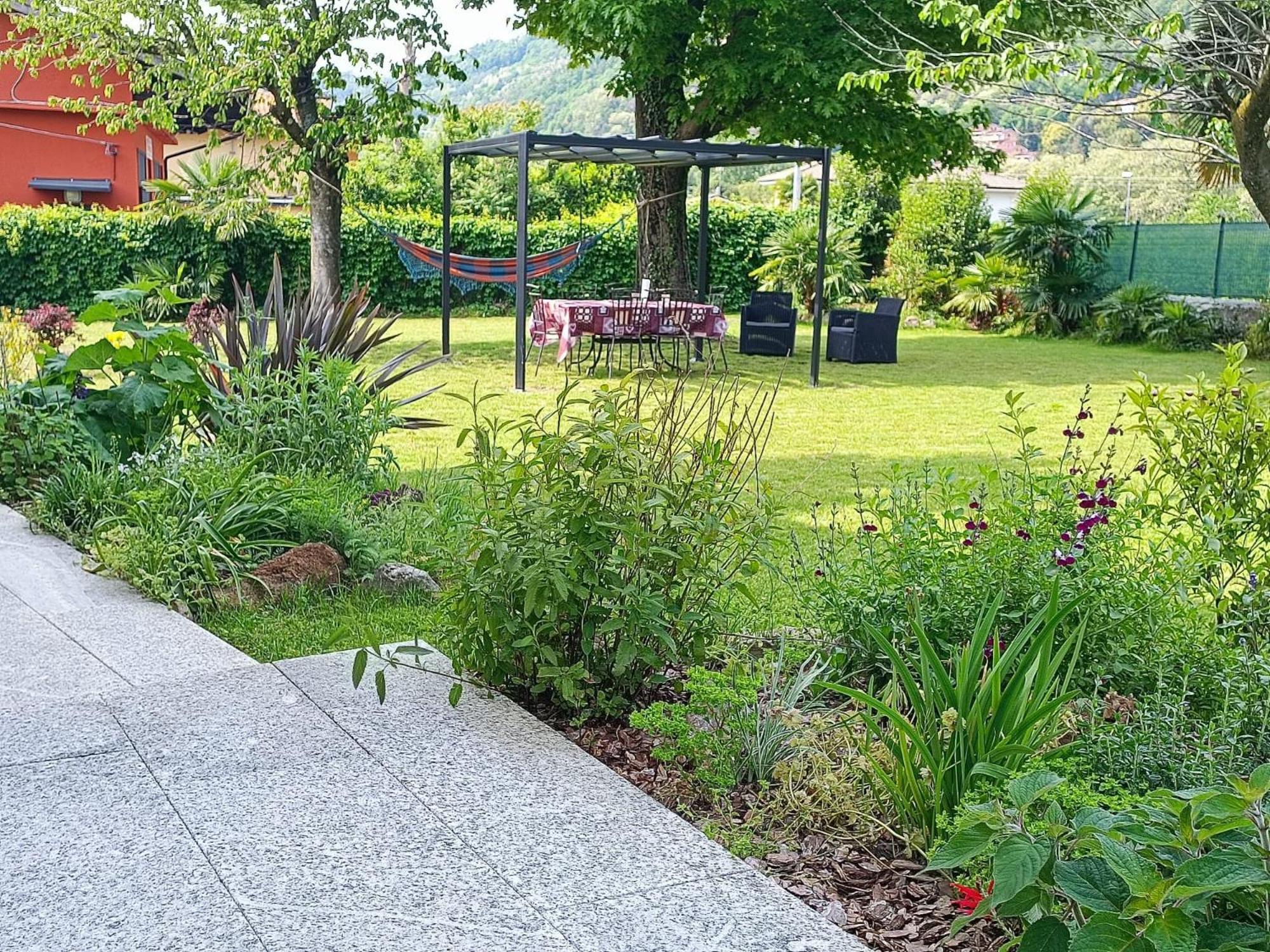 B&B Villa Preziosa Lago Maggiore Lesa Exterior photo
