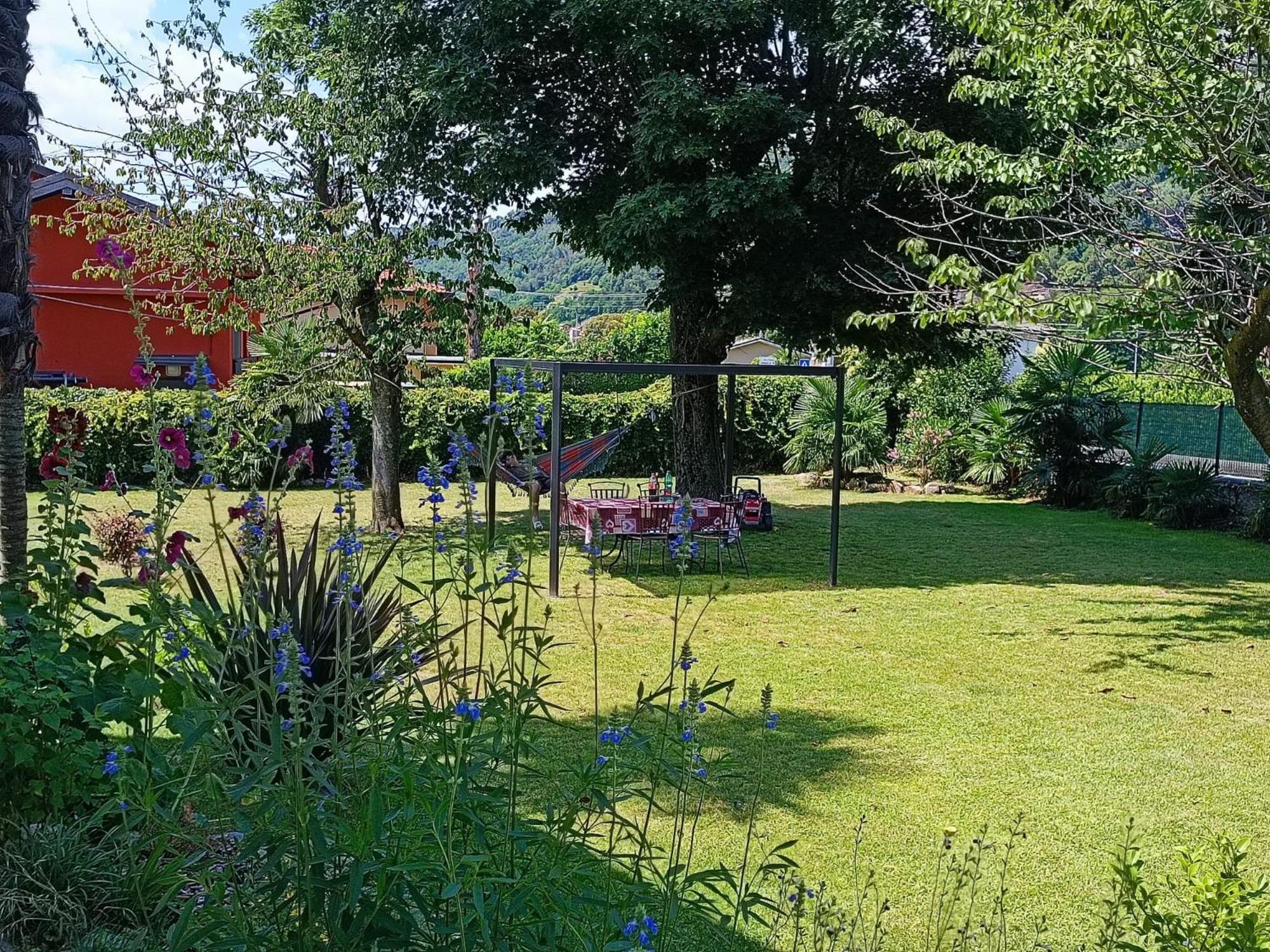B&B Villa Preziosa Lago Maggiore Lesa Exterior photo